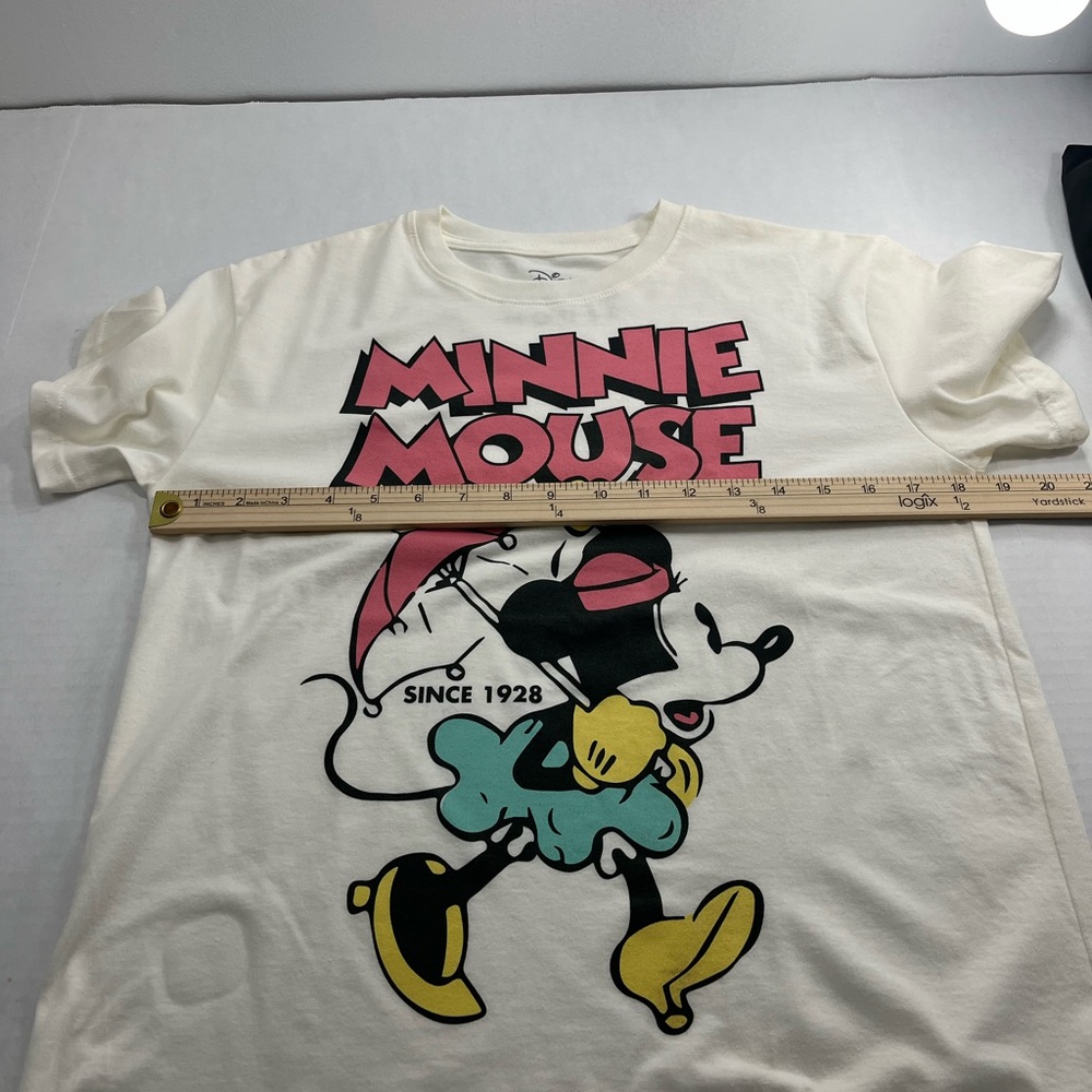 Minnie Mouse tshirt - Picture 8 of 11